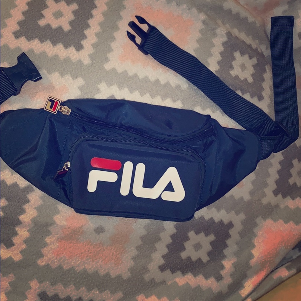 FILA fanny pack!!!